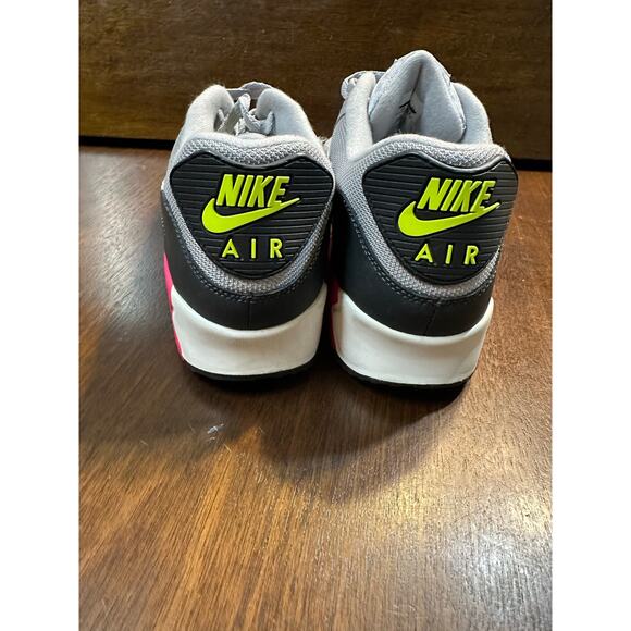 Nike Air Max 90 Essential Sneakers Women 11 Athletic Comfort Athleisure Insoles - Picture 5 of 15